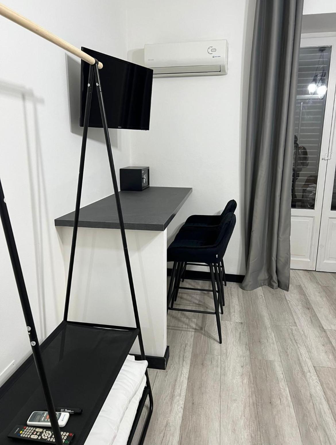 Bibi Rooms And Suite Palermo Exterior foto